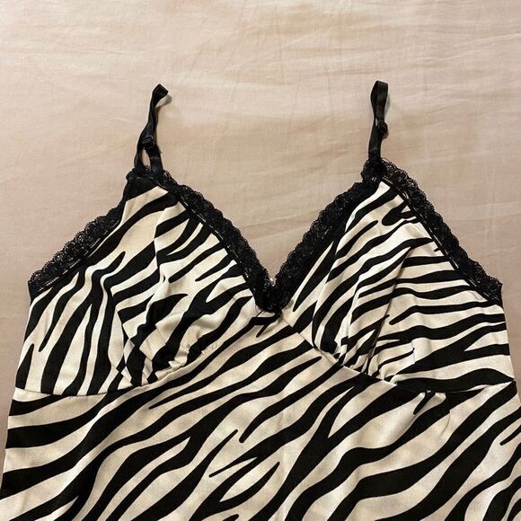 Women’s Girls sexy zebra print lace trim body-con chemise - Picture 2 of 4